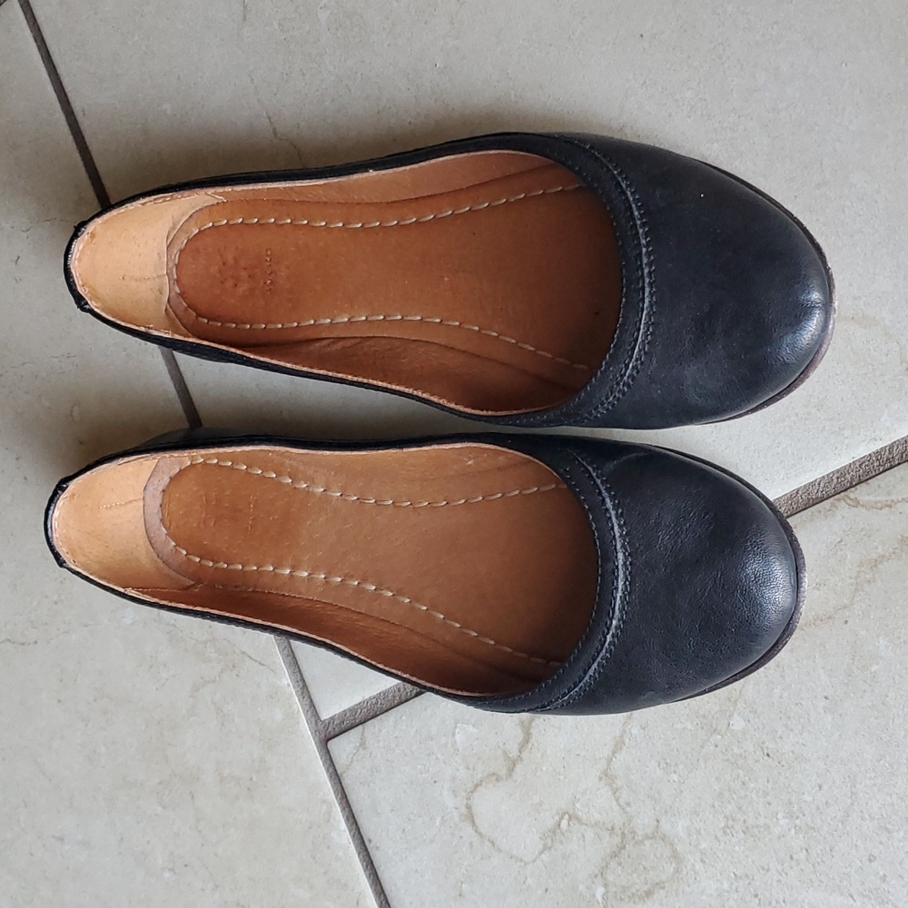 Frye Carson ballet flats
